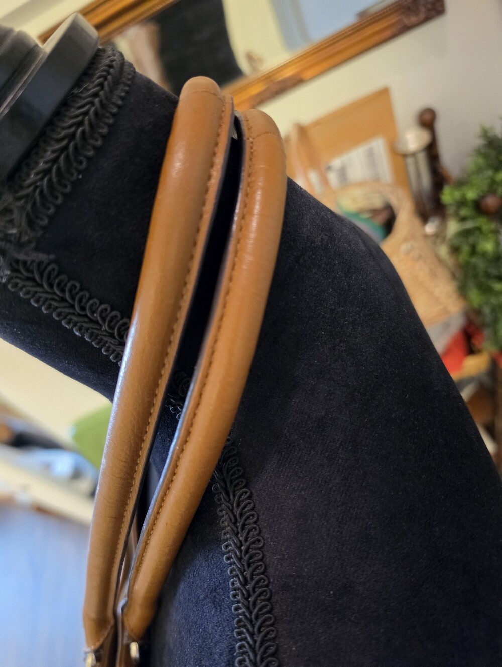 Genuine Leather Tignanello Tote Bag in Warm Tan - Classic Women's Shoulder Bag - Picture 6 of 9